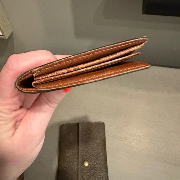 Louis Vuitton accessory set- key holder, wallet, card holder - Picture 12 of 12